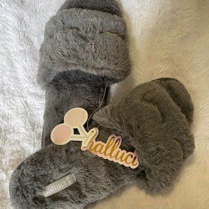 Halluci Slippers